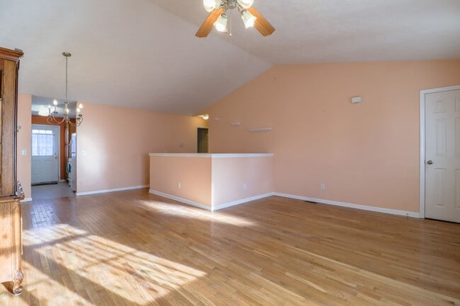 Building Photo - Montgomery- Nova