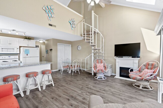 Building Photo - Fully Furnished W/ All Utilities Included! Seasonal Rental available 11/30/25-3/31/26