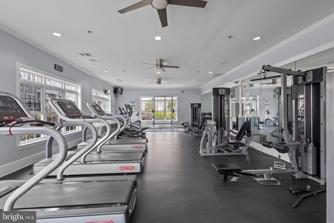 Building Photo - 508 Sunset View Terrace SE