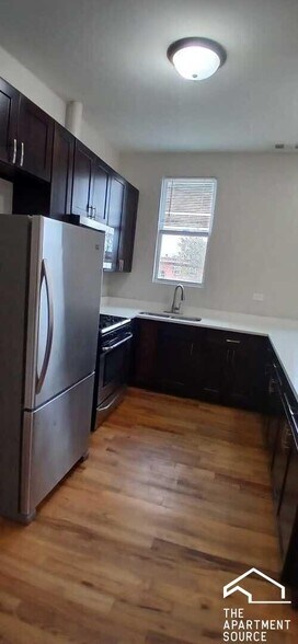 Building Photo - 3614 W McLean Ave