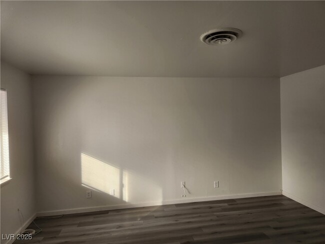 Building Photo - 609 Carpenter Dr