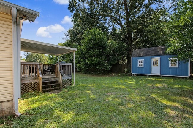 Building Photo - 2935 Arcadia Dr