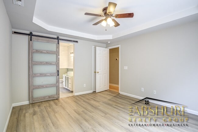 Building Photo - 852 Willow Bay Dr