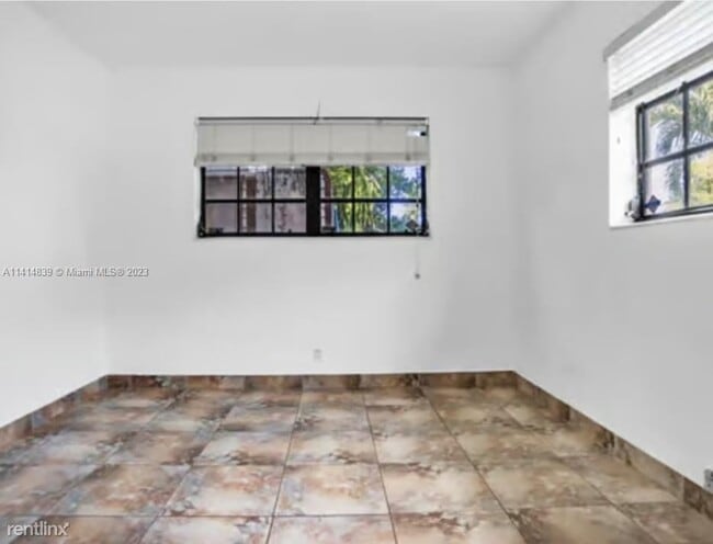 Building Photo - 4 br, 2 bath House - 1232 NE 176th Ter