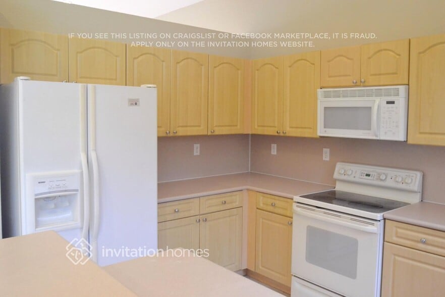 Building Photo - 2345 SW 131st Ave