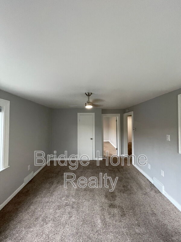 Building Photo - 2404 S 18th St