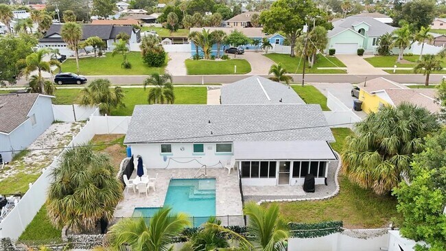 Building Photo - 6309 Flamingo Dr