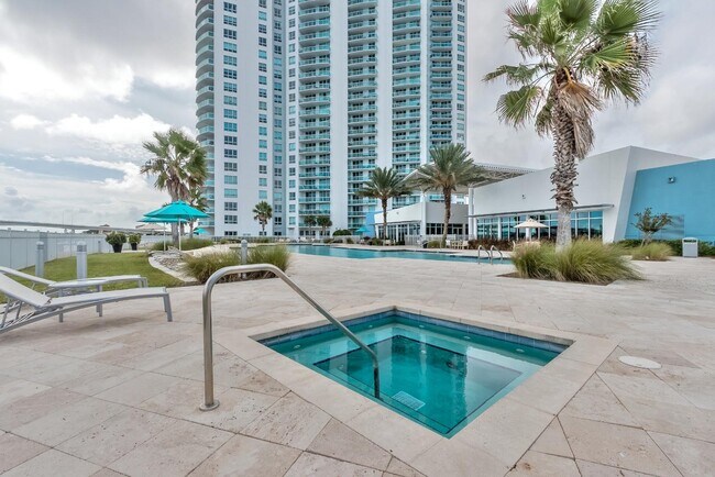 Building Photo - 241 Riverside Dr