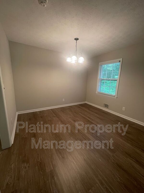 Building Photo - 224 Cold Creek Dr