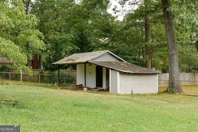 Building Photo - 2745 Old Concord Rd SE