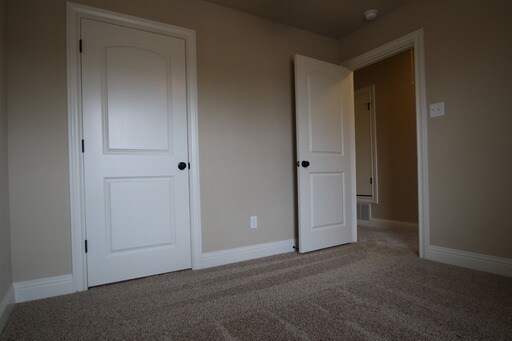 Building Photo - COMING SOON! Stunning 3BR/2.5BA Townhome with Attached Garage & Fenced Yard - Benbrook, TX | Minu...