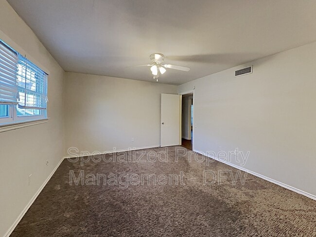 Building Photo - 3212 Daniel Ave