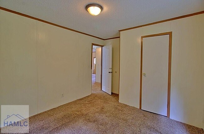 Building Photo - 235 Fleming Loop Rd