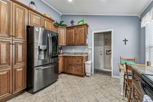 Building Photo - 3843 Bellewater Blvd