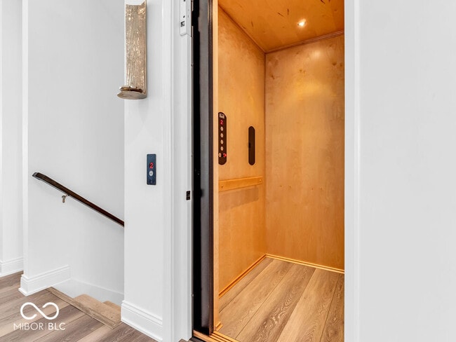 Building Photo - 962 Berkhamsted Ln