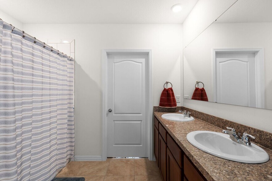 Building Photo - 2024 Griffin Oaks Wy