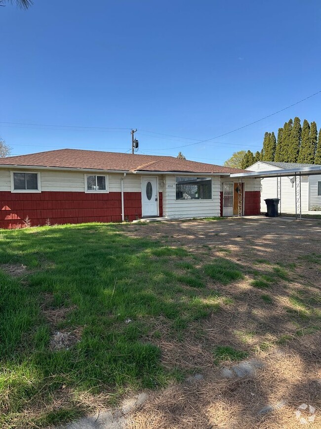 Building Photo - 3 Bedroom 1.5 Bathroom Home WSG Included! ...