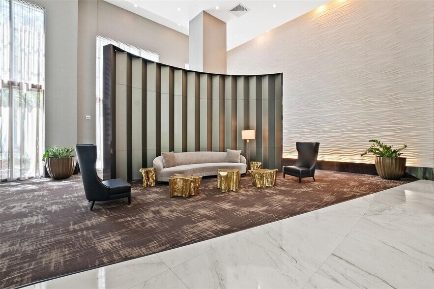 Building Photo - 951 Brickell Ave