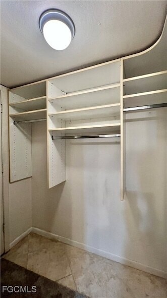 Building Photo - 15126 Parkside Dr
