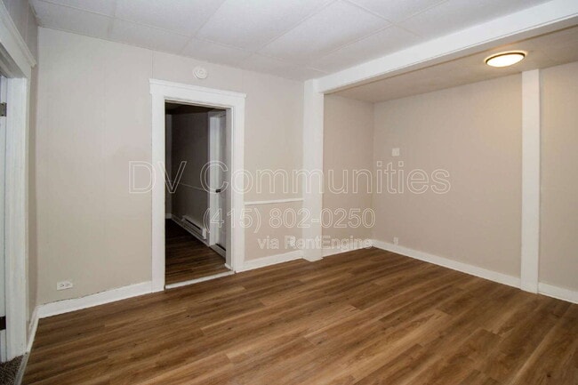 Building Photo - 2947 E 57th St