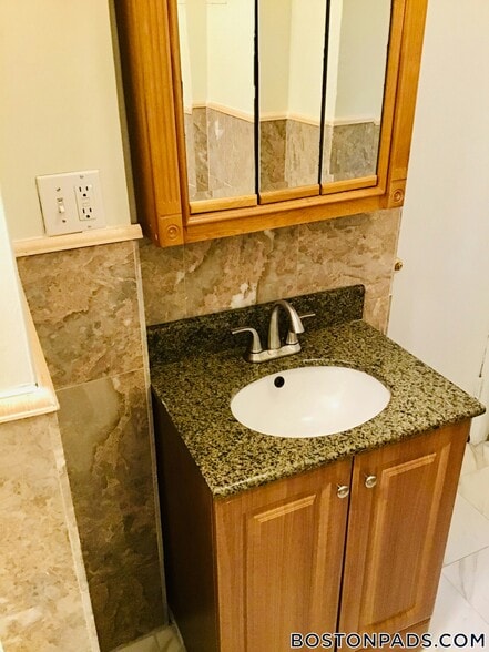 Building Photo - 313 Huntington Ave