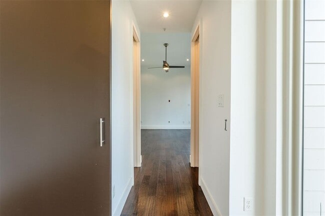 Building Photo - 2808 W 44th St