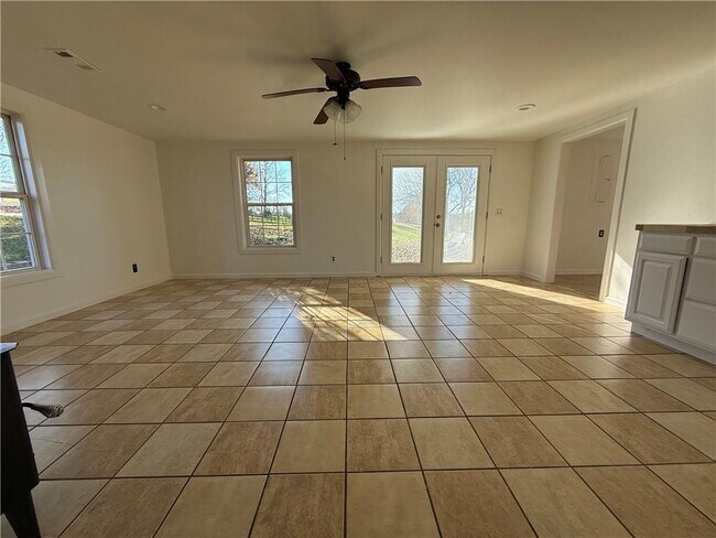 Building Photo - 4093 N 40th St