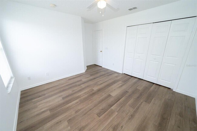 Building Photo - 202 Walnut Crest Run