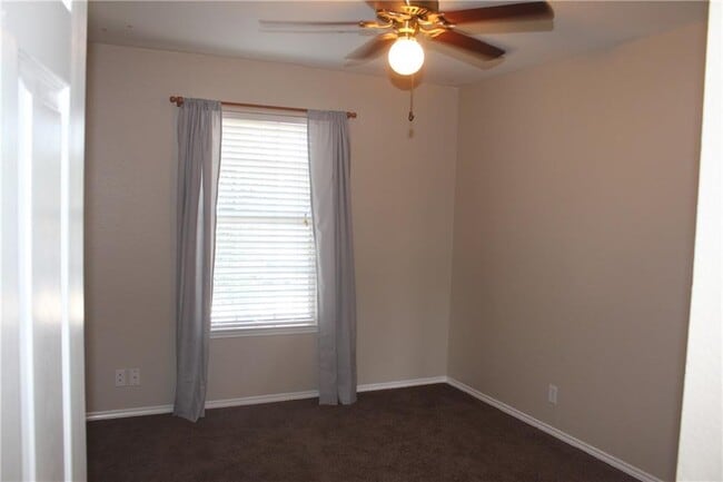 Building Photo - 8107 Hawick Dr