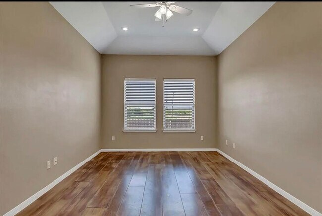 Master - 107 Stockton Family Ct