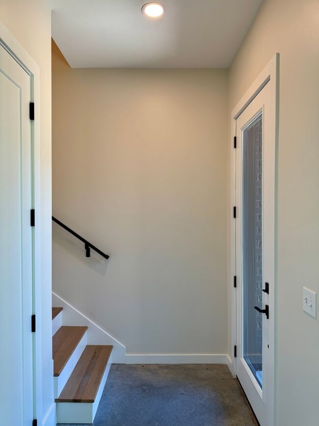 Building Photo - 1861 Zeta Way