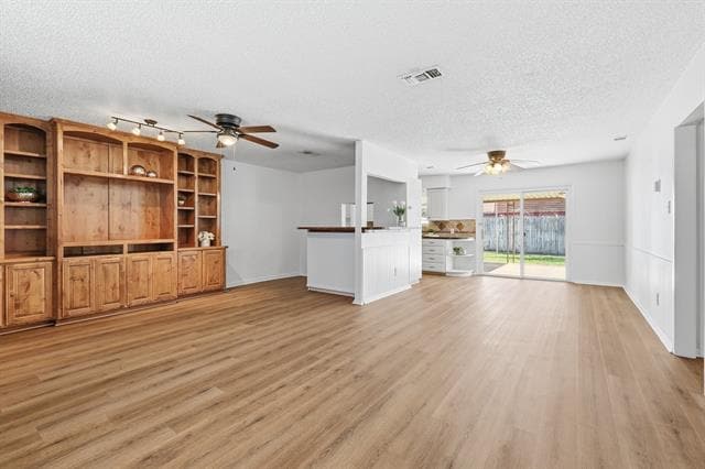 Building Photo - 808 Bridle Ave