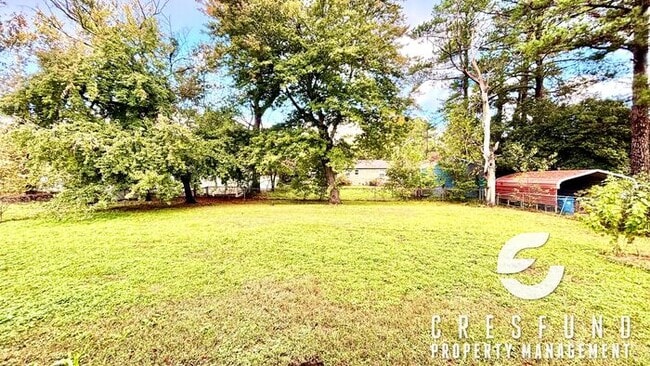 Building Photo - Commuter’s Dream! Gorgeous 3BR/2BA Home by...