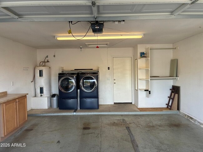 Building Photo - 15713 W Post Dr