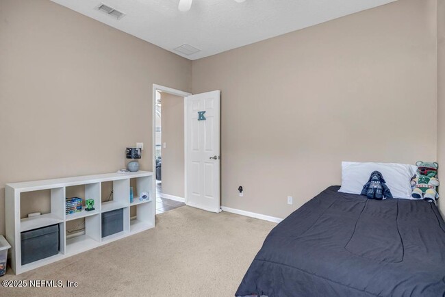 Building Photo - 624 Headwaters Ln