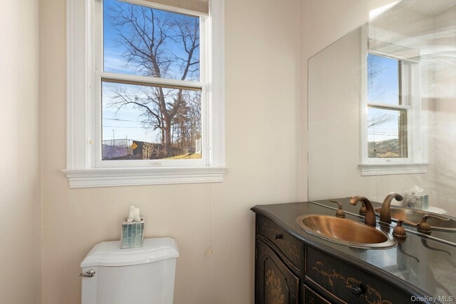 Building Photo - 44 Hillwood Pl