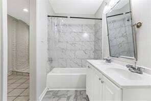 Building Photo - 903 Octavia St