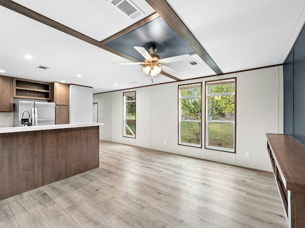 Building Photo - 1702 Dakota Trce