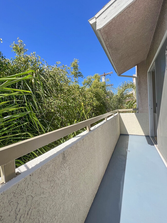 Building Photo - 7007 Glasgow Ave