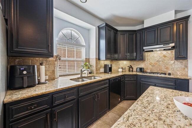 Building Photo - 3011 Rustic Gardens Dr