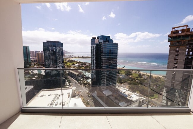 Building Photo - 1000 Auahi St