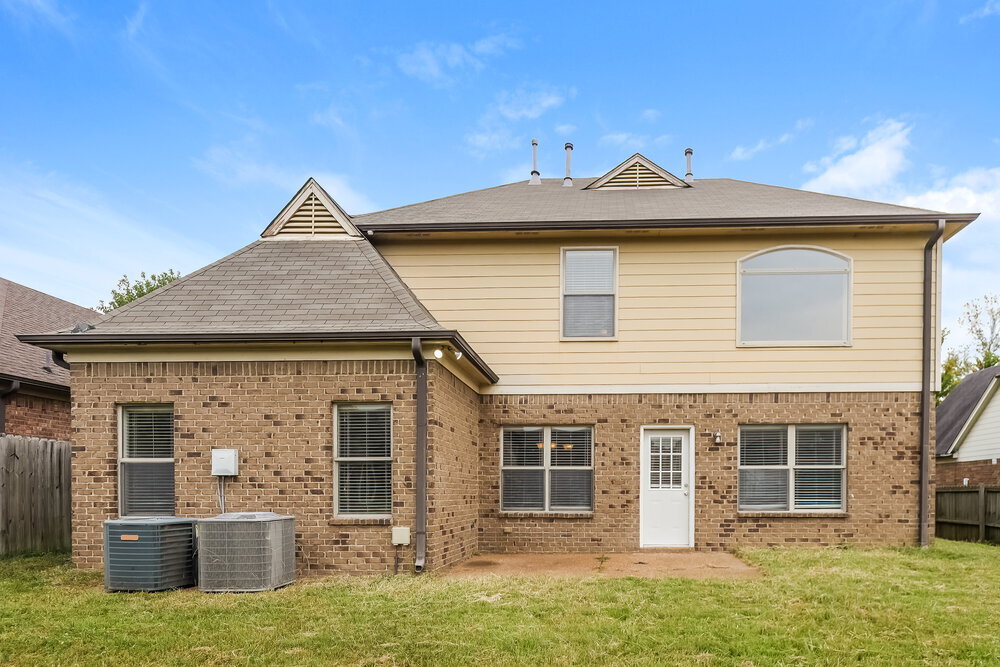 Building Photo - 1457 Sawmill Creek Ln