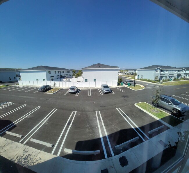 Building Photo - Northwest 10th Court, Florida City, FL 33034 - 3 BR 2.5 BA townhouse