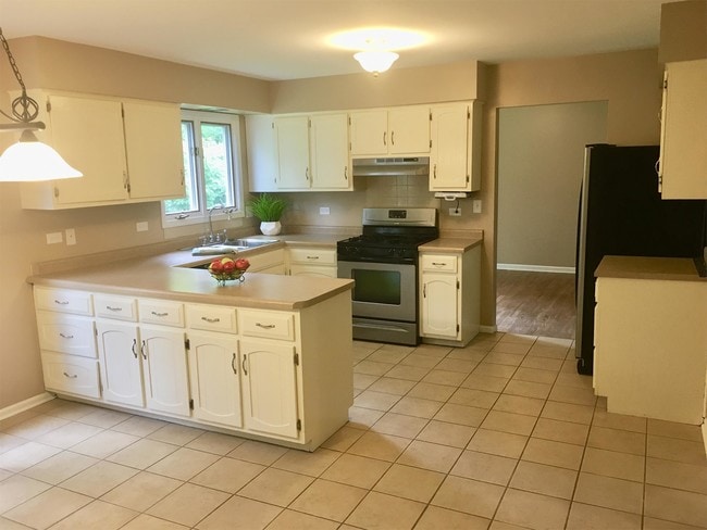 Building Photo - 761 Cynthia Dr