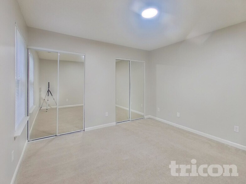 Building Photo - 6652 Rustic View Ct