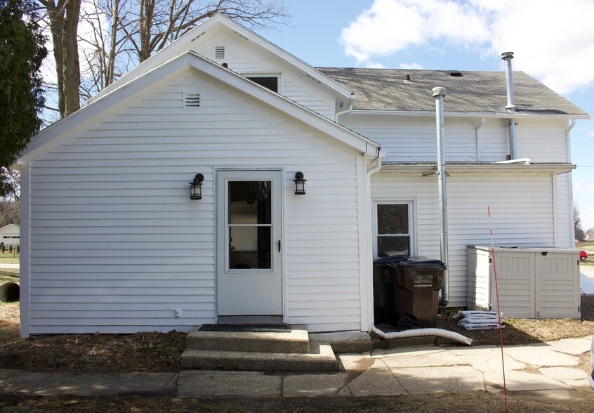 Back entrance - 180 Martin St