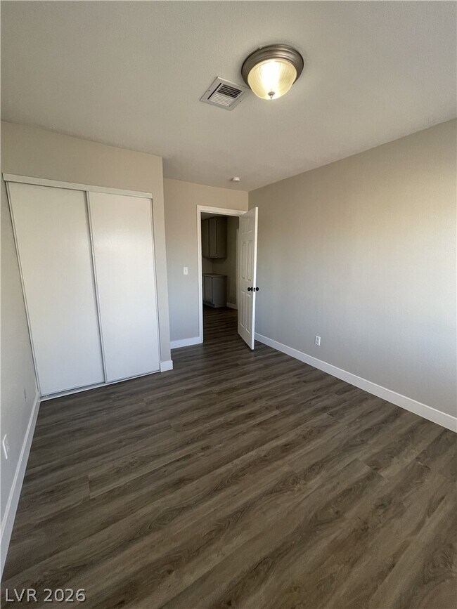 Building Photo - 2840 Belleza Ln