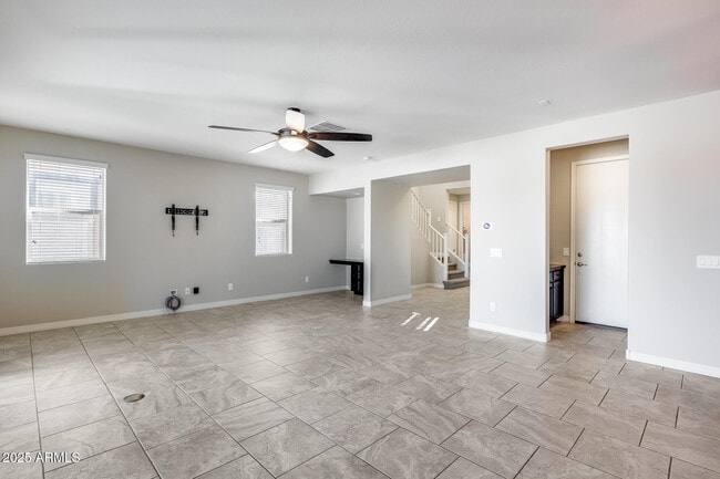 Building Photo - 9944 W Louise Dr