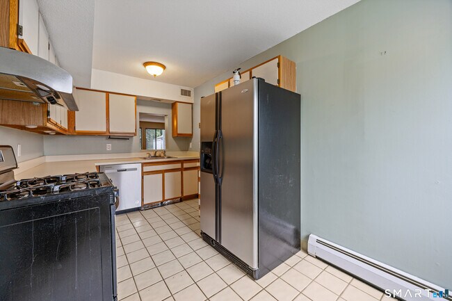 Building Photo - 5 Staunton Ct