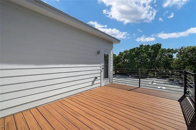 Building Photo - 800 S Welch St